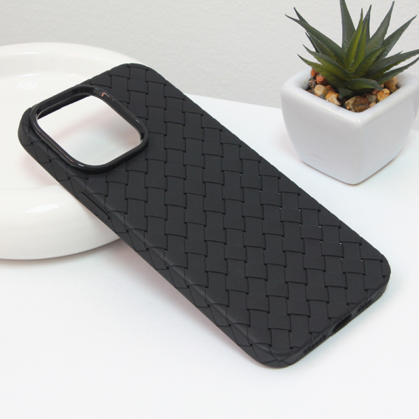 Torbica Weave case za iPhone 14 Pro Max 6.7 crna