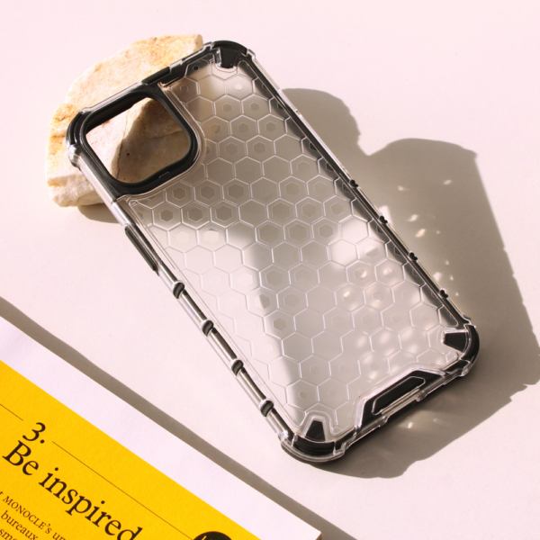 Torbica Honeycomb za iPhone 14 6.1 bela