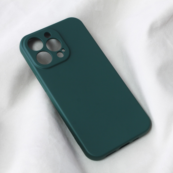 Torbica Teracell Soft Velvet za iPhone 13 Pro 6.1 tamno zelena