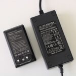 Reflektor U800+ sa tripodom i drzacem za telefon - Slika 6