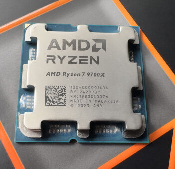 CPU AM5 AMD Ryzen 7 9700X, 8C/16T, 3.80-5.50GHz 100-000001404 Tray