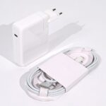 Punjač za MacBook 140W Type C sa C-C kablom