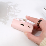 Power bank prenosiva baterija privezak 5000mAh fast lightning roze - Slika 2